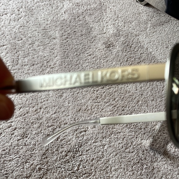 MK men’s sunglasses - Picture 3 of 4